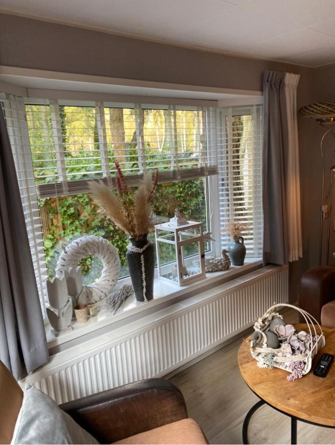 Luxe Chalet Met Prachtig Terras Op De Veluwe , Veel Privacy Hoenderloo Zewnętrze zdjęcie