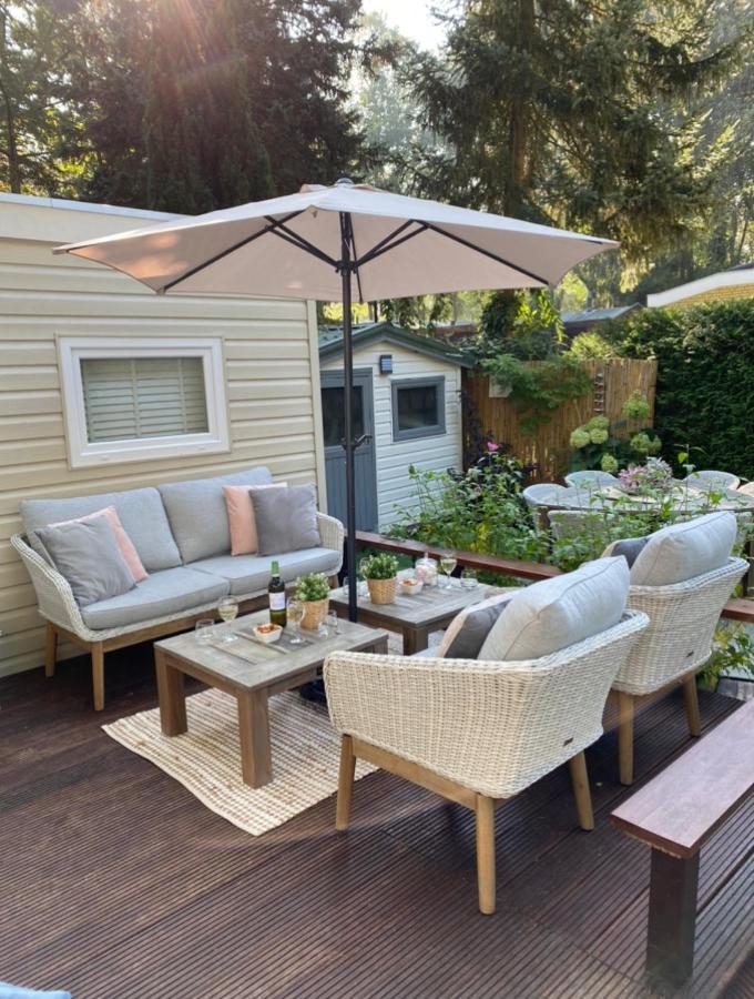 Luxe Chalet Met Prachtig Terras Op De Veluwe , Veel Privacy Hoenderloo Zewnętrze zdjęcie